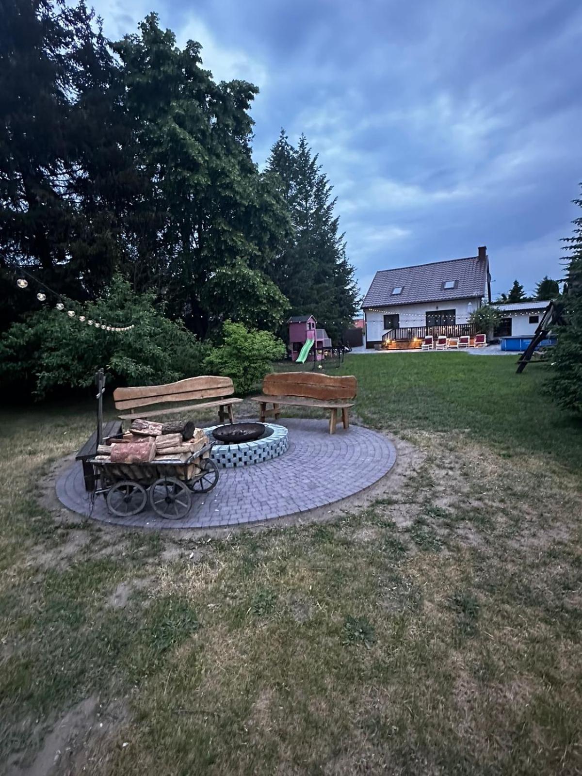 Kokolinko- Dom Caloroczny Na Mazurach Vila Swietajno  Exterior foto